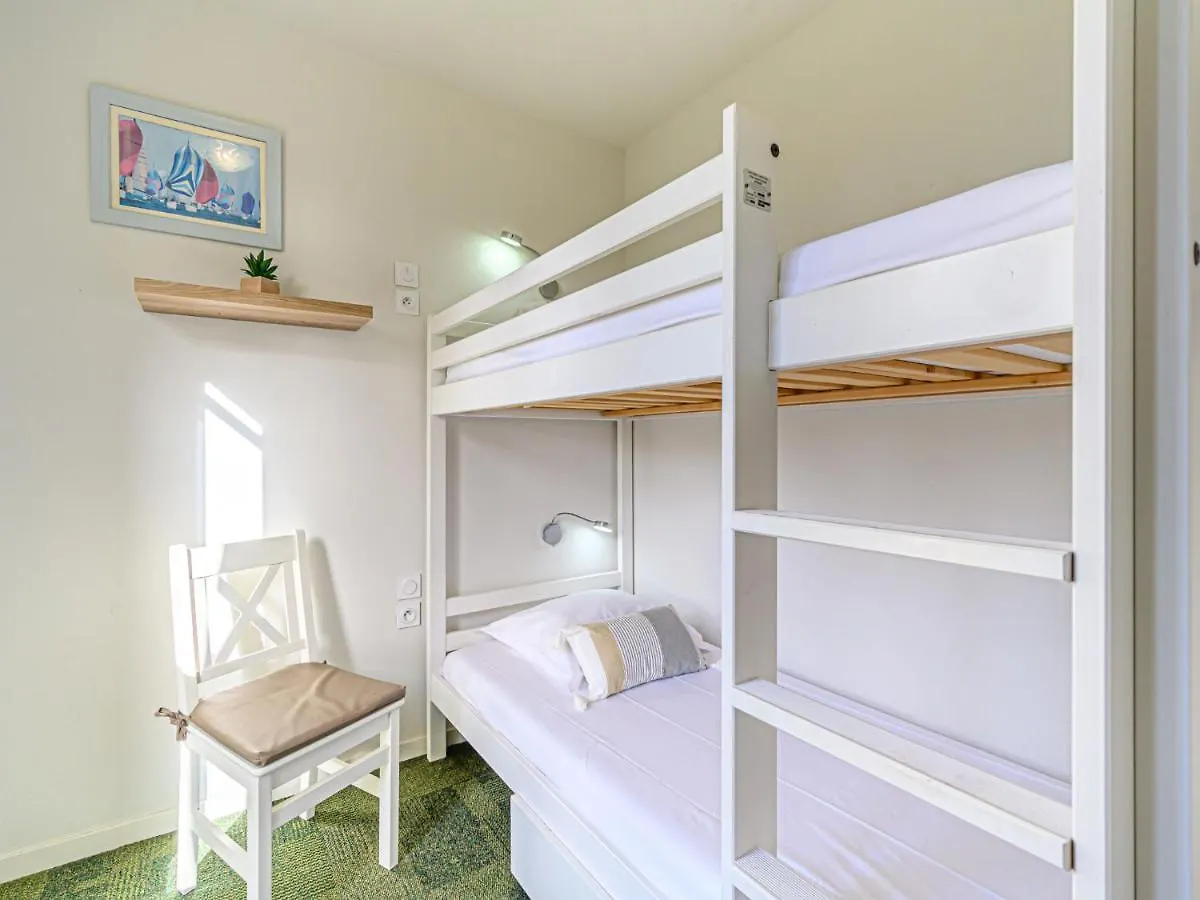 Apartment Le Chateau De Kergonano-7 By Interhome Baden