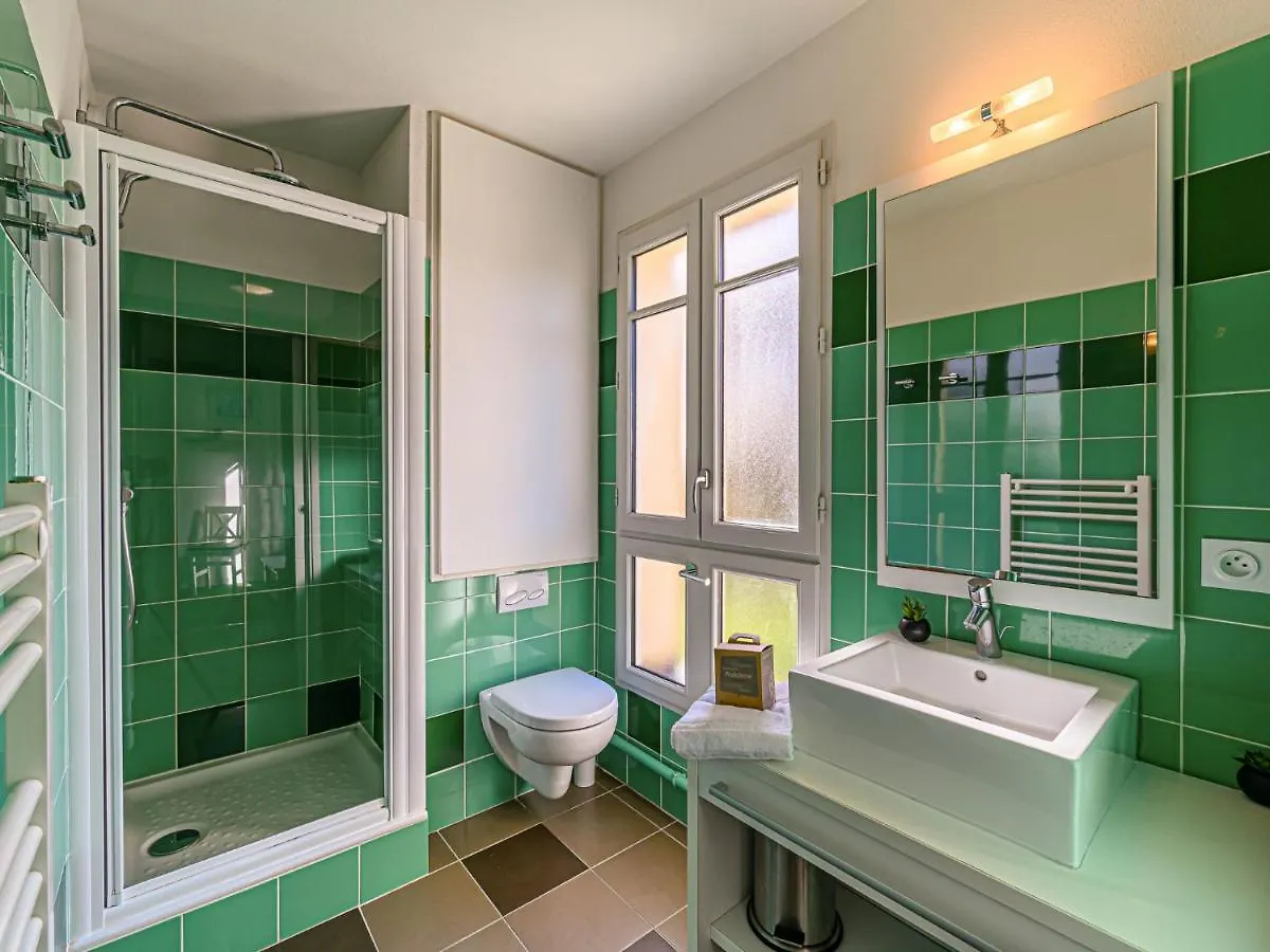 Apartment Le Chateau De Kergonano-7 By Interhome Baden 0*,