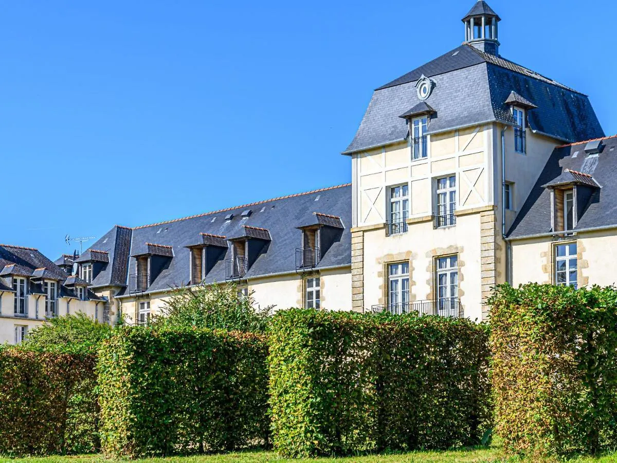 Apartment Le Chateau De Kergonano-7 By Interhome Baden France