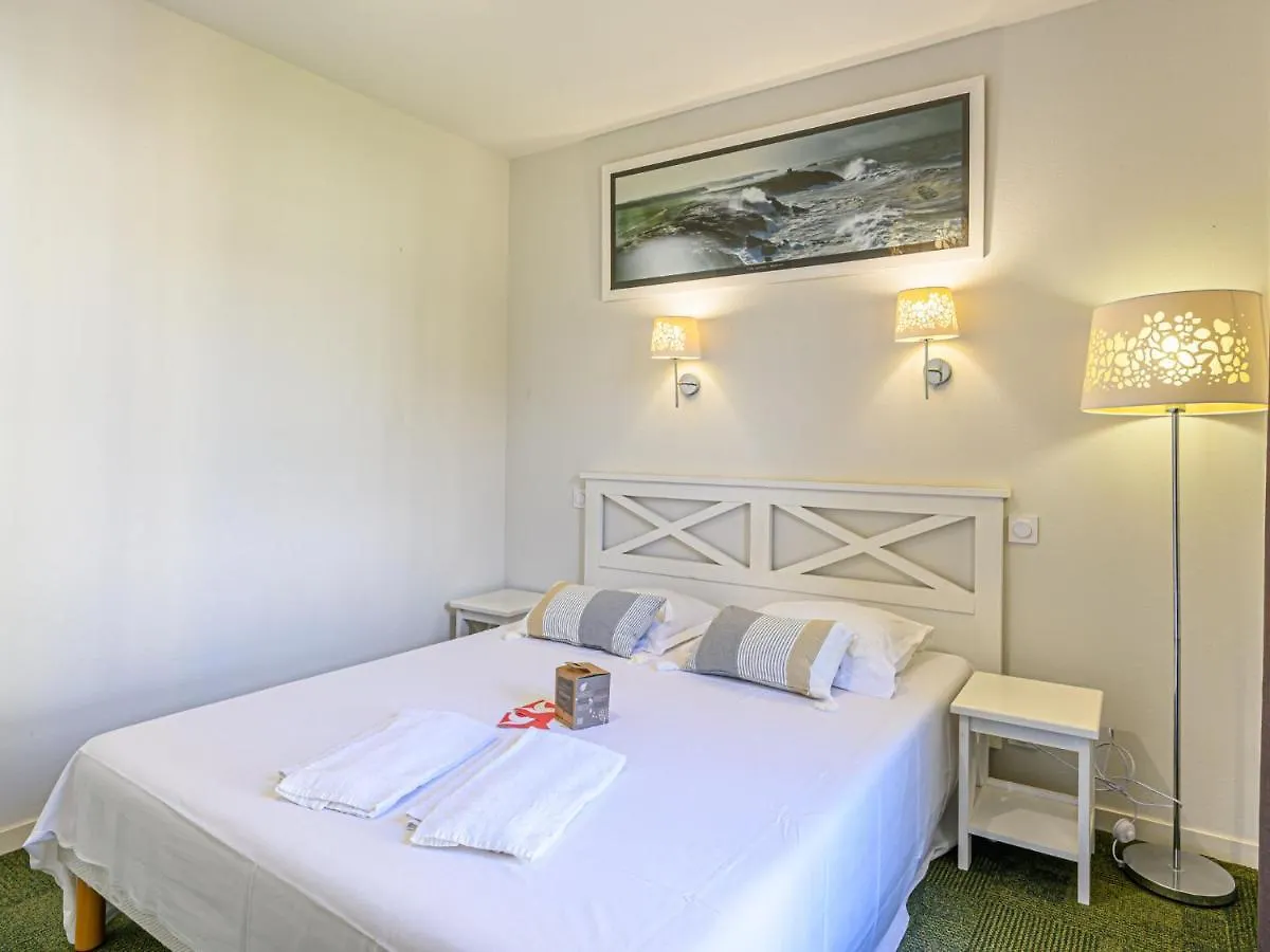 Apartment Le Chateau De Kergonano-7 By Interhome Baden