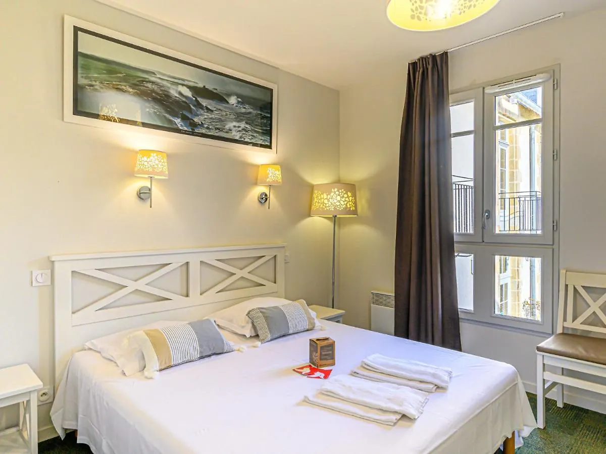 Apartment Le Chateau De Kergonano-7 By Interhome Baden